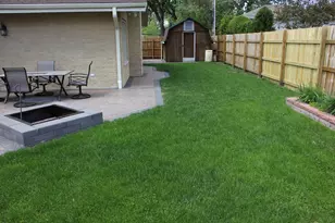 5639 N Manor Ln, Norwood Park Township, IL 60631 - Photo 11