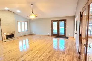 5639 N Manor Ln, Norwood Park Township, IL 60631 - Photo 23