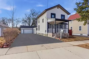 557 Binder St, Aurora, IL 60505 - Photo 1