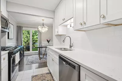 1955 Tanglewood Drive #H, Glenview, IL 60025 - Photo 11