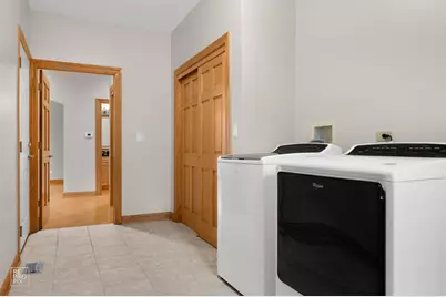 1017 E Red Oak Street, Addison, IL 60101 - Photo 15