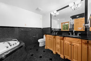 1017 E Red Oak St, Addison, IL 60101 - Photo 23