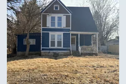 1211 S Carroll Avenue, Freeport, IL 61032 - Photo 1