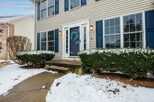 34 Downing Cir, Bloomington, IL 61704 - Photo 57