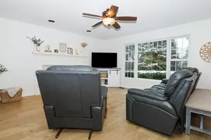 34 Downing Cir, Bloomington, IL 61704 - Photo 11