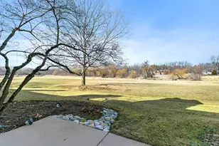 814 Oak Hill Rd, Lake Barrington, IL 60010 - Photo 35