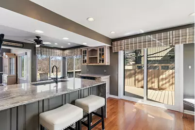 814 Oak Hill Road, Lake Barrington, IL 60010 - Photo 5