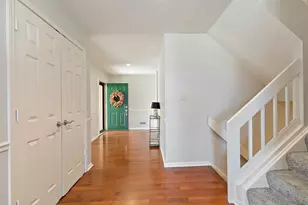 814 Oak Hill Rd, Lake Barrington, IL 60010 - Photo 3