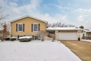 1926 Cheshire Ln, Wheaton, IL 60189 - Photo 1