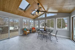 1926 Cheshire Ln, Wheaton, IL 60189 - Photo 21