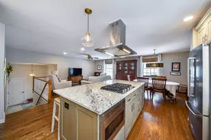 1926 Cheshire Ln, Wheaton, IL 60189 - Photo 7