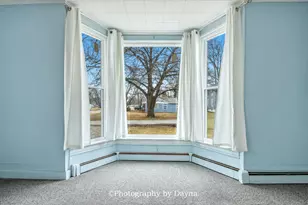 327 E Ohio St, Momence, IL 60954 - Photo 7