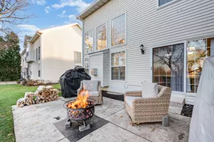 8 Lily Ct, Bolingbrook, IL 60440 - Photo 21