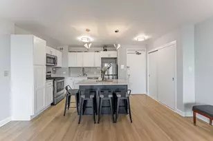 3600 N Lake Shore Dr, Chicago, IL 60613 - Photo 19