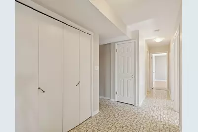 8225 N Niles Center Road N #309, Skokie, IL 60077 - Photo 5