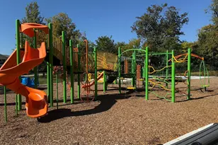 8440 W 95th St, Hickory Hills, IL 60457 - Photo 17