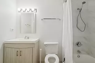 300 W Fullerton Ave, Addison, IL 60101 - Photo 11