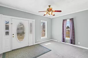 103 E Griggs St, Mansfield, IL 61854 - Photo 5