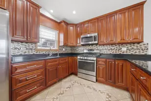 10725 S Rutherford Ave, Worth, IL 60482 - Photo 17