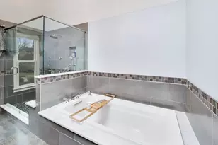 26W401 Torrey Pines Ct, Winfield, IL 60190 - Photo 23