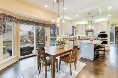 26W401 Torrey Pines Court, Winfield, IL 60190 - Photo 7