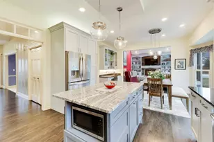 26W401 Torrey Pines Ct, Winfield, IL 60190 - Photo 5