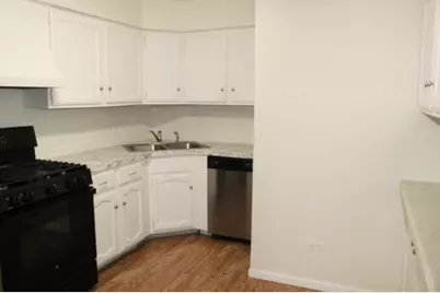 2 Timber Lane #17, Vernon Hills, IL 60061 - Photo 9