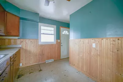 631 Haish Boulevard, Dekalb, IL 60115 - Photo 7