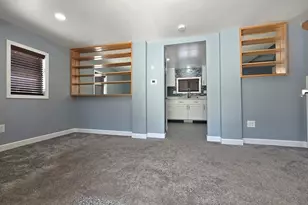 6N221 Virginia Rd, Roselle, IL 60172 - Photo 7