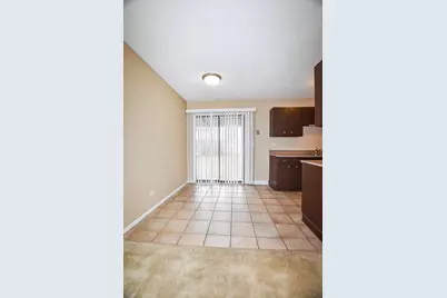 3447 Fox Hill Road #3447, Aurora, IL 60504 - Photo 7