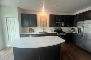 285 Lakeshore Dr, Oswego, IL 60543 - Photo 11