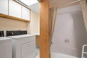 6755 N Milwaukee Ave, Niles, IL 60714 - Photo 17