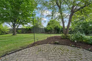 5805 Castlewood Trail, McHenry, IL 60050 - Photo 29