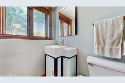 270 W Fremont Avenue, Elmhurst, IL 60126 - Photo 15