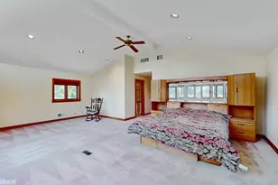 270 W Fremont Ave, Elmhurst, IL 60126 - Photo 17