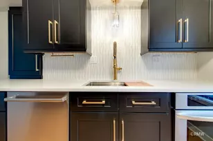 724 N Briar Hill Ln, Addison, IL 60101 - Photo 17