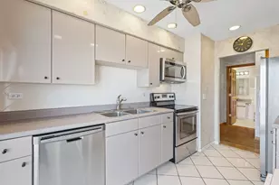 8620 Waukegan Rd, Morton Grove, IL 60053 - Photo 11