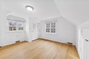 692 Chidester St, Glen Ellyn, IL 60137 - Photo 25