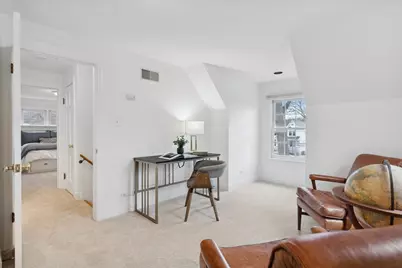 692 Chidester Street, Glen Ellyn, IL 60137 - Photo 23