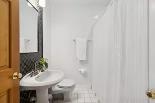 692 Chidester St, Glen Ellyn, IL 60137 - Photo 17