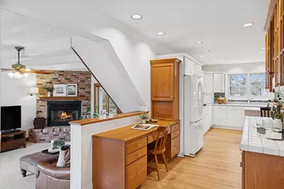 692 Chidester Street, Glen Ellyn, IL 60137 - Photo 9