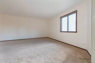 1840 W Highland Avenue #E-105, Elgin, IL 60123 - Photo 7