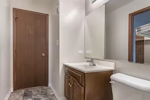 1840 W Highland Ave, Elgin, IL 60123 - Photo 19