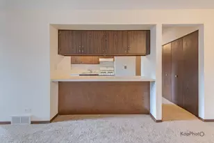 1840 W Highland Ave, Elgin, IL 60123 - Photo 11