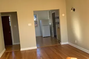 8325 W Sunnyside Ave, Chicago, IL 60640 - Photo 3