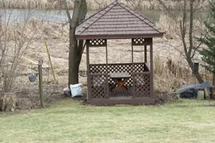 910 Thornwood Dr, Saint Charles, IL 60174 - Photo 23