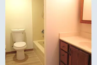 910 Thornwood Drive #910, Saint Charles, IL 60174 - Photo 11