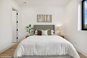 957 N Winchester Pkwy, Chicago, IL 60622 - Photo 21