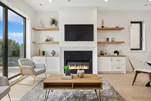 957 N Winchester Pkwy, Chicago, IL 60622 - Photo 3