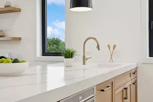 957 N Winchester Pkwy, Chicago, IL 60622 - Photo 15